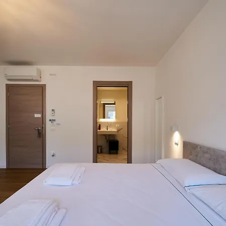 Guest house Business E Tourism Superior Con Bagno Privato Mascheretta Venezia *